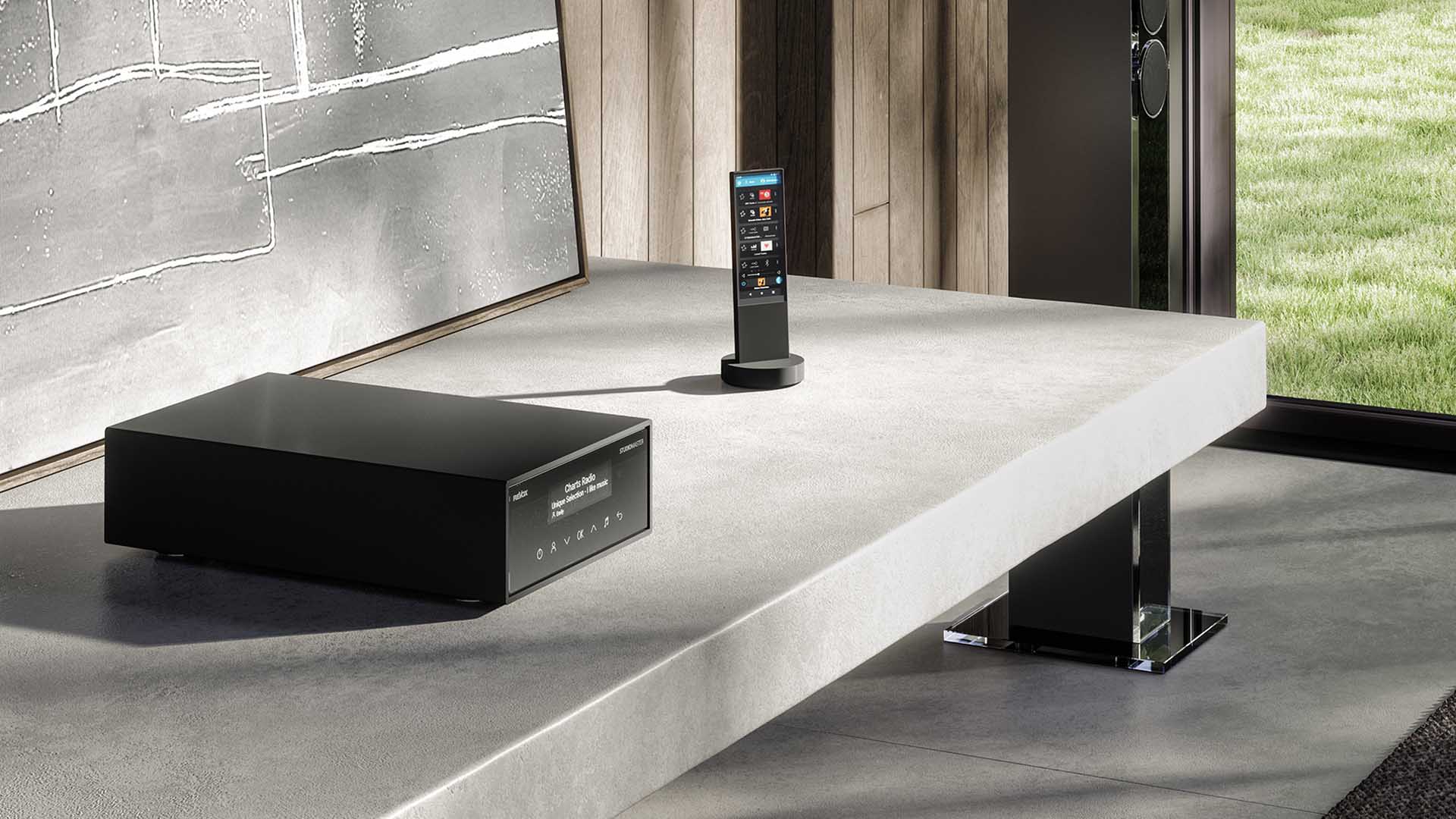 Revox-Audiosysteme-Studiomaster-M500-Verstaerker-Multiuser-App-Wohnraum02
