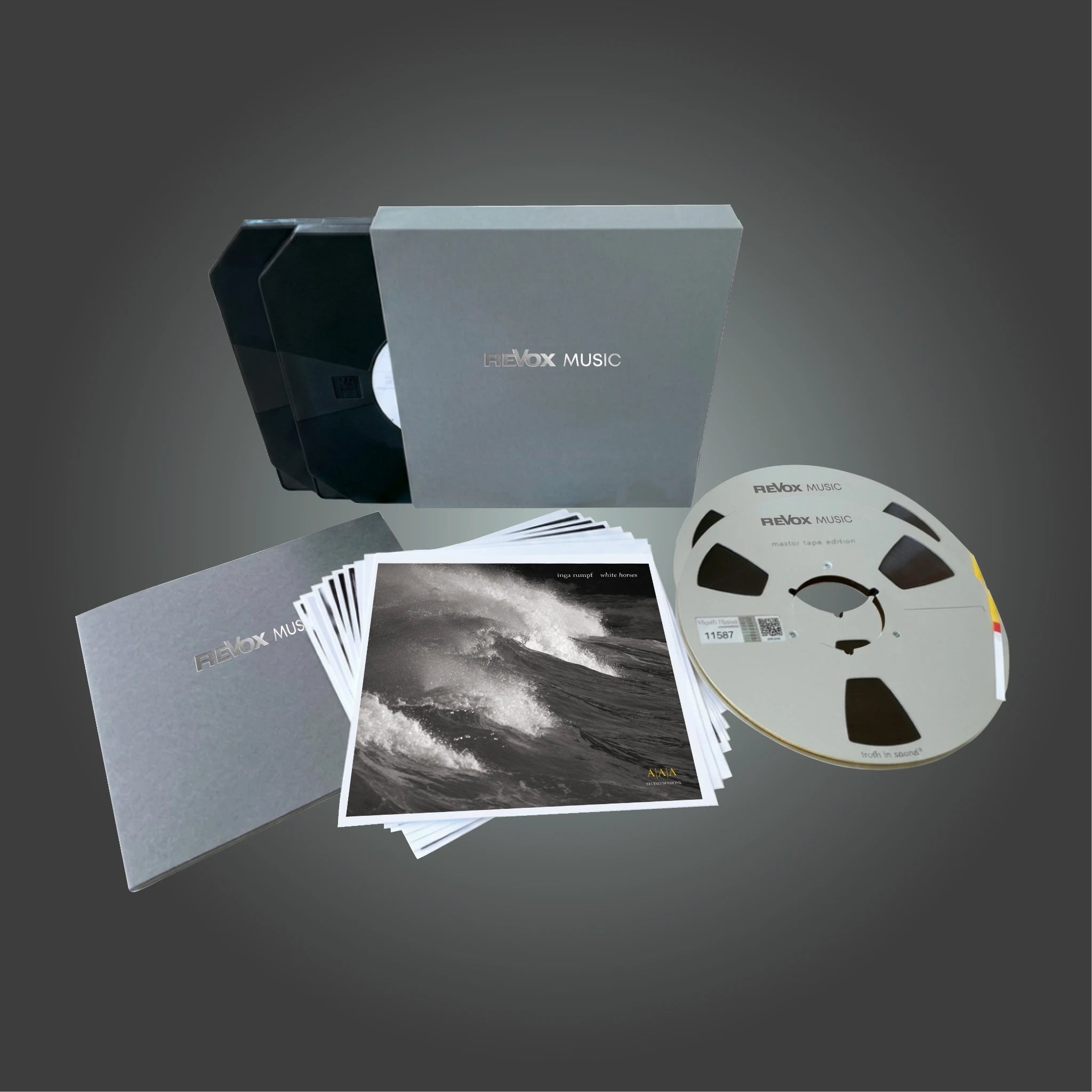 Inga Rumpf - White Horses